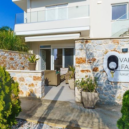 Vakakis Family Luxury Studios 2 Palaiochora Ngoại thất bức ảnh