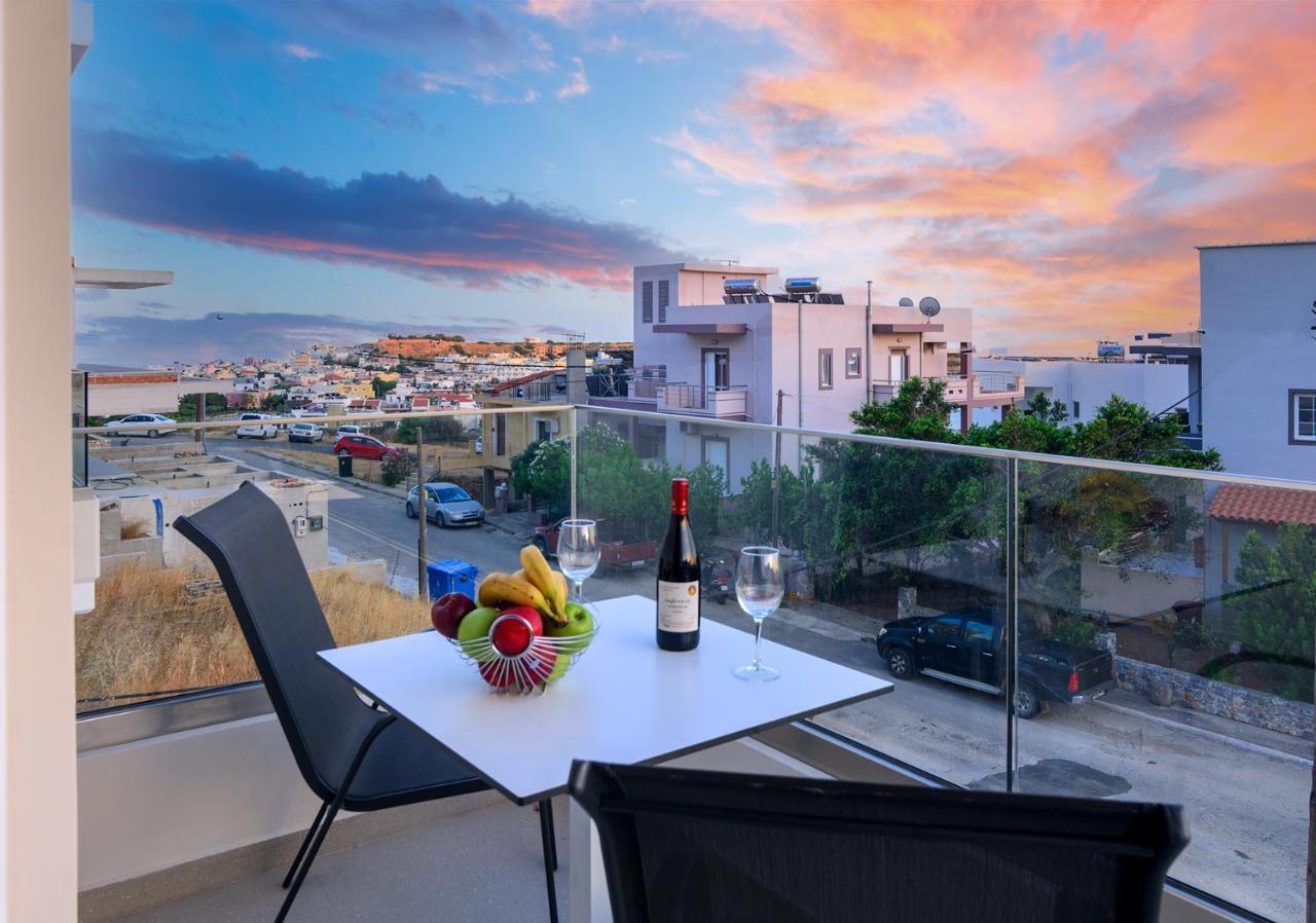 Vakakis Family Luxury Studios 2 Palaiochora Ngoại thất bức ảnh