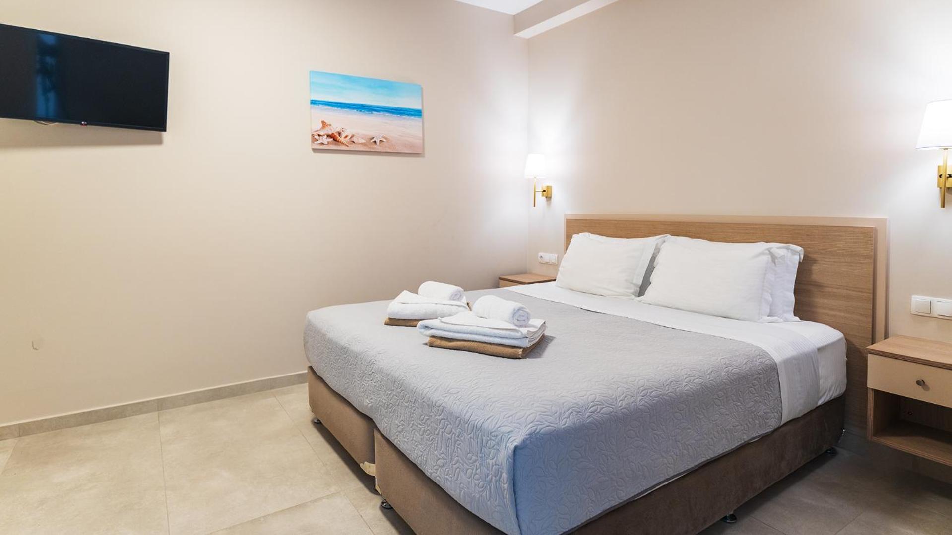 Vakakis Family Luxury Studios 2 Palaiochora Ngoại thất bức ảnh